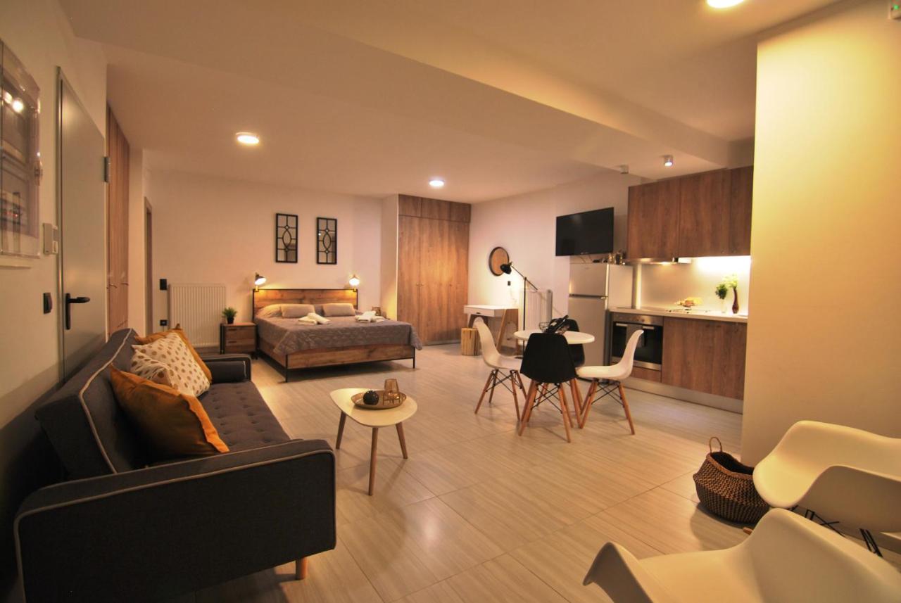 Brand New Cozy Basement Apartment อาร์กอสโตลี ภายนอก รูปภาพ