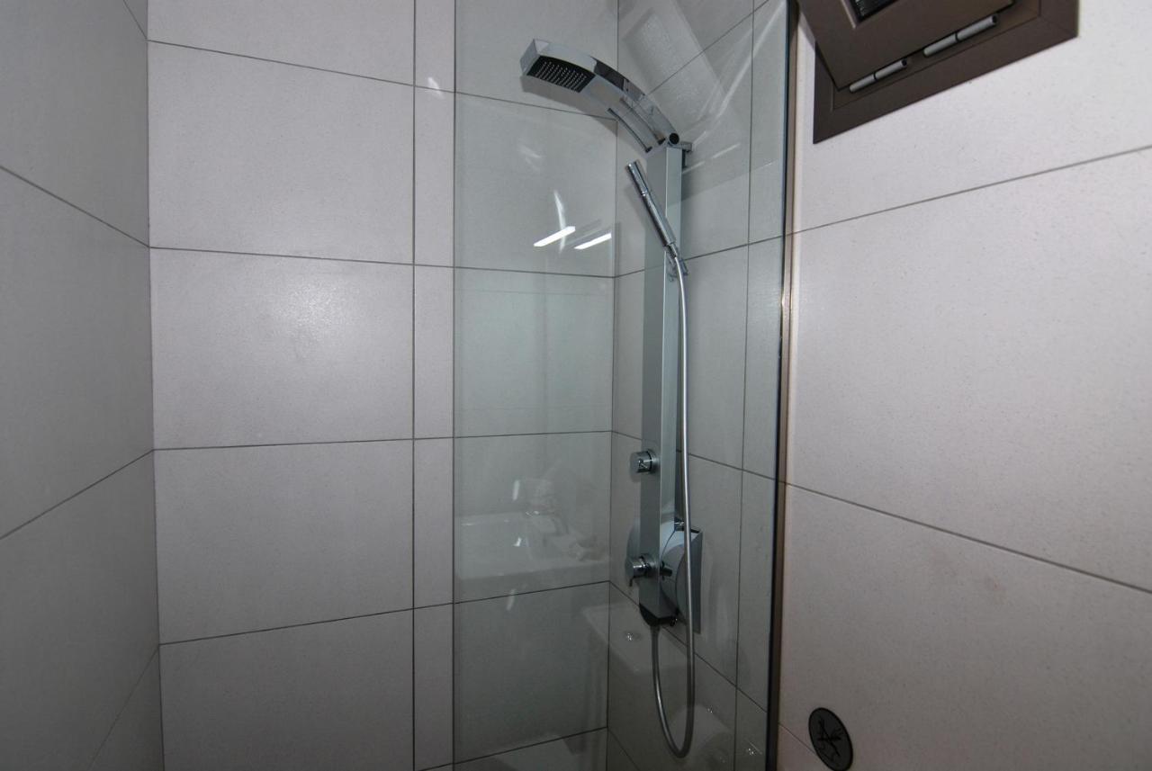 Brand New Cozy Basement Apartment อาร์กอสโตลี ภายนอก รูปภาพ