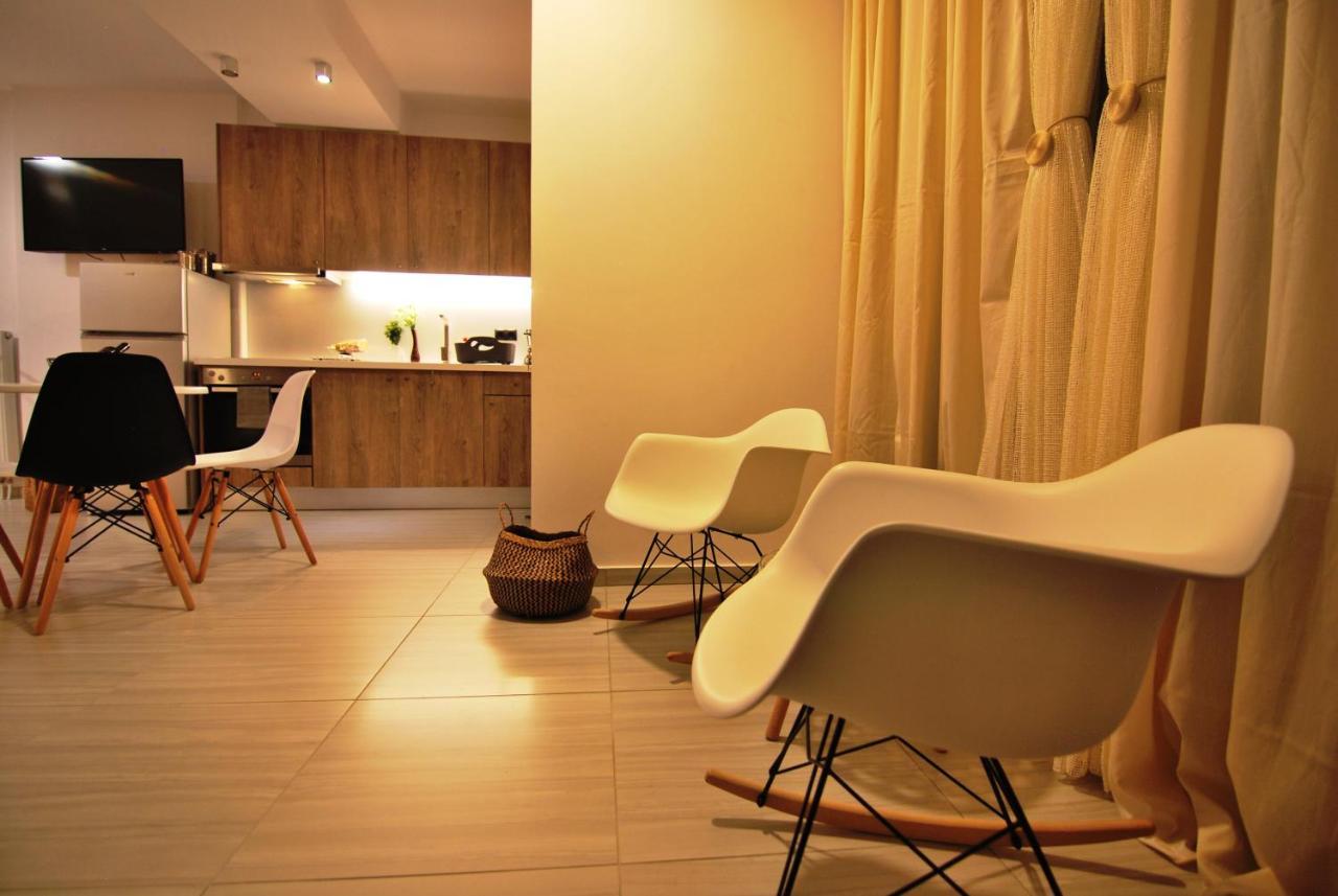 Brand New Cozy Basement Apartment อาร์กอสโตลี ภายนอก รูปภาพ