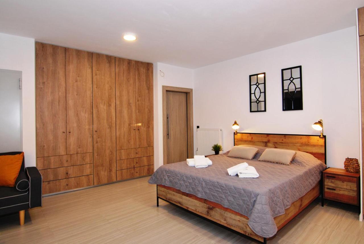Brand New Cozy Basement Apartment อาร์กอสโตลี ภายนอก รูปภาพ