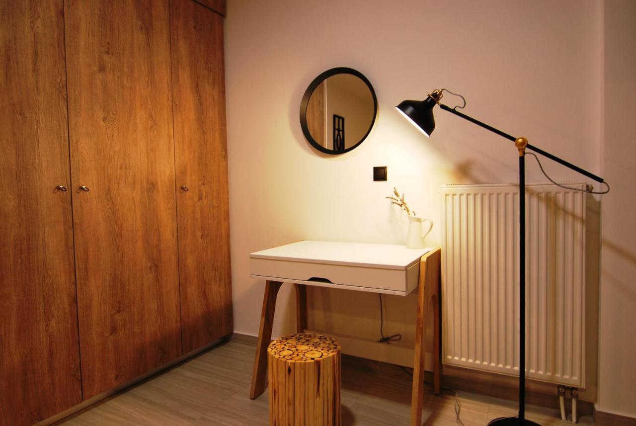 Brand New Cozy Basement Apartment อาร์กอสโตลี ภายนอก รูปภาพ