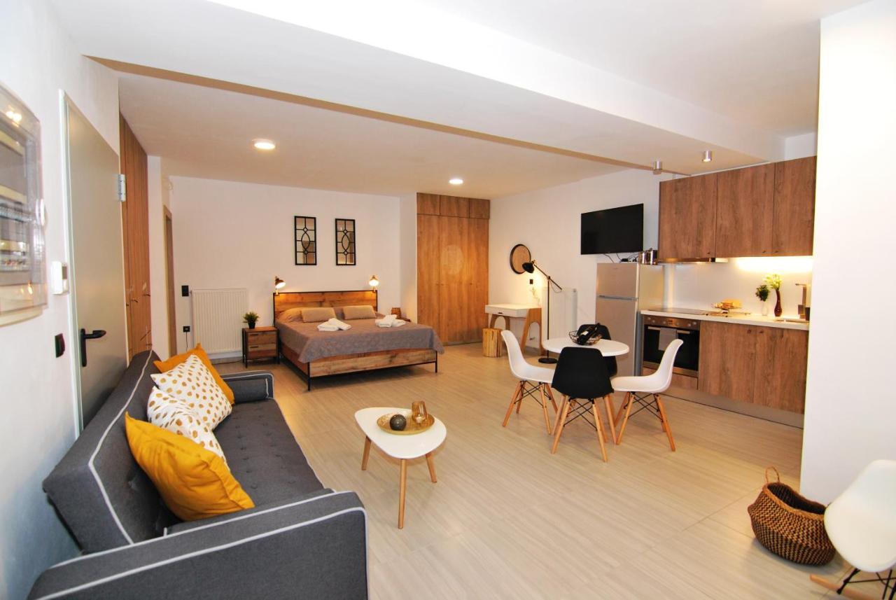 Brand New Cozy Basement Apartment อาร์กอสโตลี ภายนอก รูปภาพ