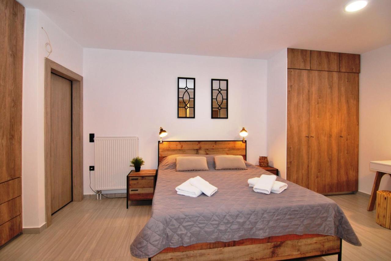 Brand New Cozy Basement Apartment อาร์กอสโตลี ภายนอก รูปภาพ