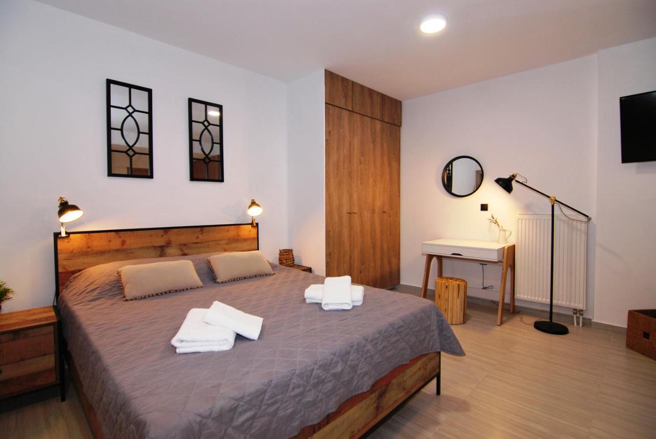 Brand New Cozy Basement Apartment อาร์กอสโตลี ภายนอก รูปภาพ