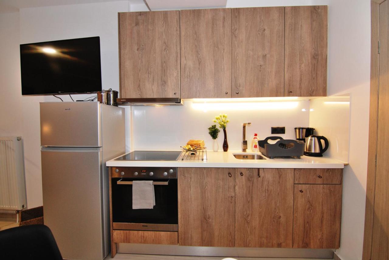 Brand New Cozy Basement Apartment อาร์กอสโตลี ภายนอก รูปภาพ